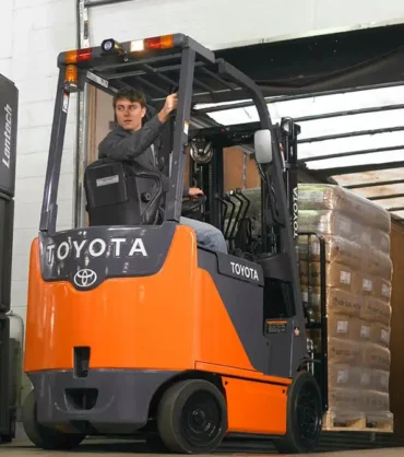 core-electric-forklift-toyota-4.4ccf48de