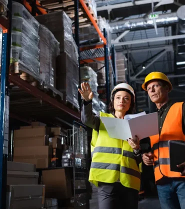 consultation-in-a-warehouse-act-small-2